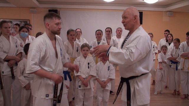 KYOKUSHIN STREET SELF-DEFENSE: EXPL.–RU