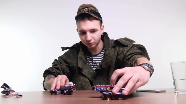 10 СНИКЕРСОВ ЗА 10 МИНУТ ЧЕЛЛЕНДЖ / ВЫЗОВ ПРИНЯТ, КРУТО КАК 100 ЖЕВАЧЕК смотреть онлайн