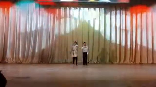 "А ты меня любишь?"Шуточный танец.МОУ'С(К)ШИ-5,Магнитогорск смотреть онлайн
