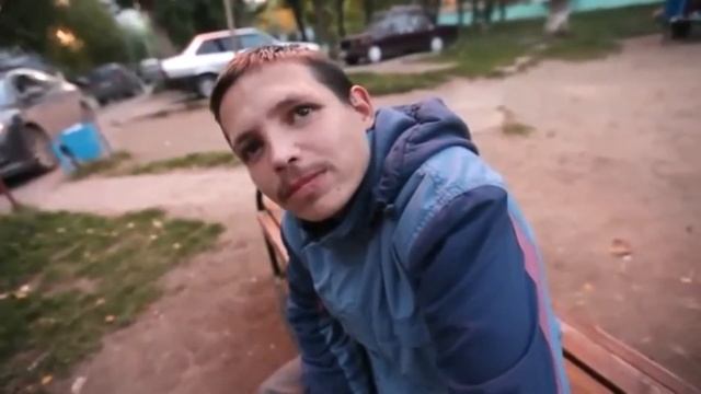 Мем | Почему ты маленького роста? Оригинал мема смотреть онлайн