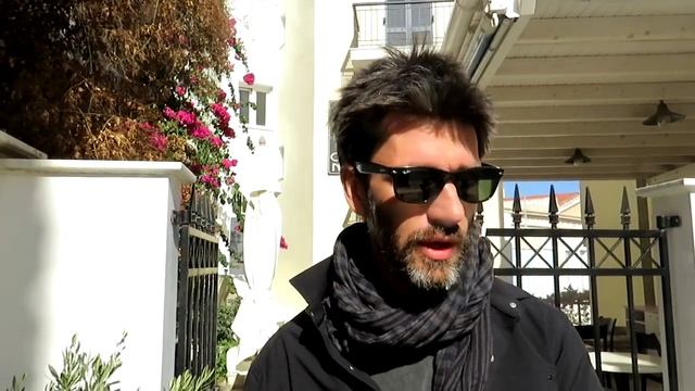 Дмитрий Мелкин читает Константиноса Кавафиса смотреть онлайн
