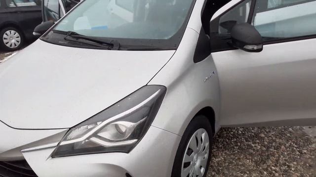 Toyota Yaris salon polska faktura VAT смотреть онлайн