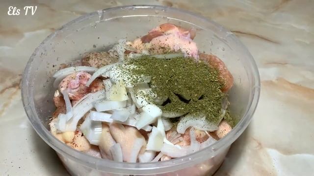 Приготовить курицу таким образом получится потрясающе и вкусно!#КУРИНЫЕ КРЫЛЫШКИ по особому рецепту смотреть онлайн