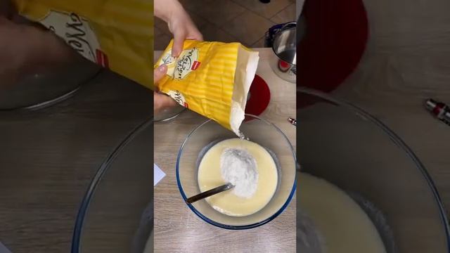 Знаю что надо с сырыми дрожжами готовить,но меня она научила так смотреть онлайн