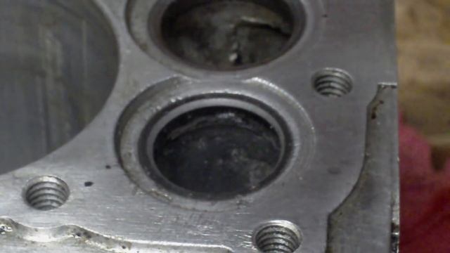 How to Reseat / Lap Valves (Basic Valve Job) смотреть онлайн