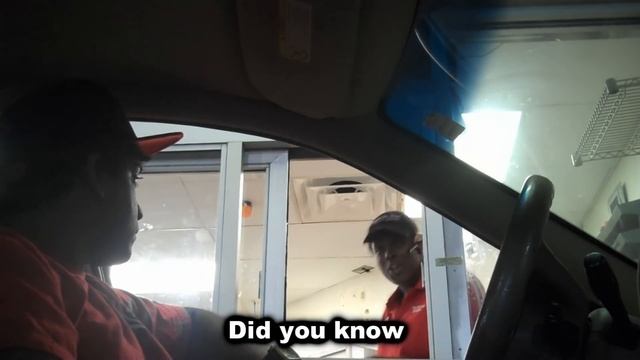 Drive Thru Bug Prank смотреть онлайн