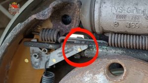 Замена задних тормозных колодок шкода рапид