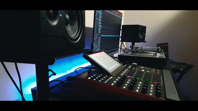 Beat Making on the Akai Mpc X | Mpc Live смотреть онлайн