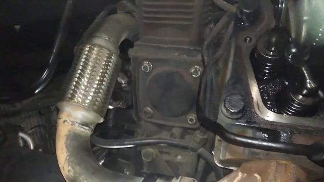 Сороконожка часть 33.1. Мерседес Актрос, прроверка регулировки клапанов. смотреть онлайн