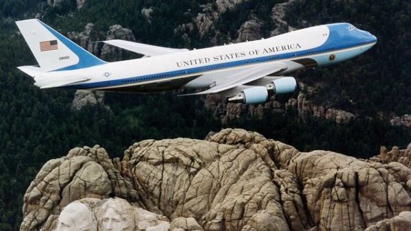 Air Force One | Wikipedia audio article