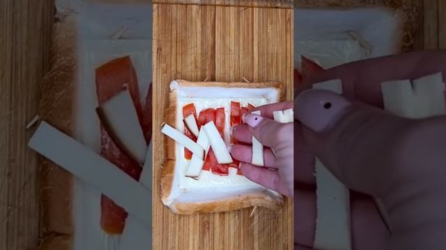 ПИЦЦА ИЗ ХЛЕБА ЗА МИНУТУ ? #домашняяпицца #пицца #пиццаизхлеба #лайфхаки смотреть онлайн