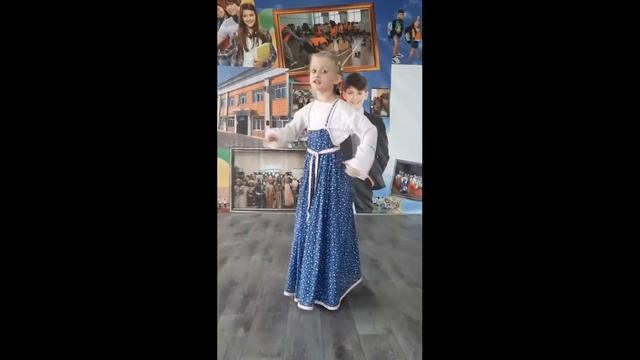 Юлия Благова 8 лет песня Ой снег снежок смотреть онлайн