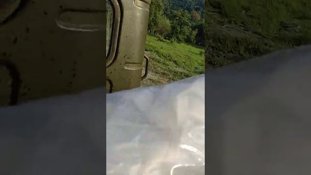 Дорога на 33 водопада, отпуск в Шепси смотреть онлайн