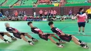 Перетягивание каната по китайски