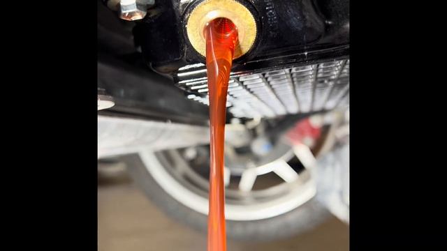 Draining Amsoil Break-In Oil (SAE 30) for New VR30 After 30 Miles of Driving смотреть онлайн