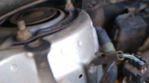 Замена пыльника и отбойника передних амортизаторов ТОЙОТА КОРОЛЛА Е150