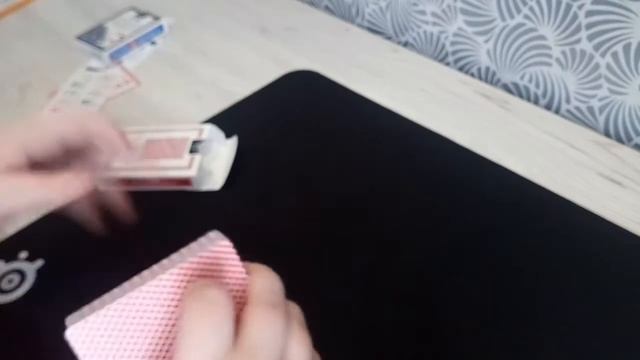 РАСПАКОВКА ПОСЫЛКИ С ИГРАЛЬНЫМИ КАРТАМИ. смотреть онлайн