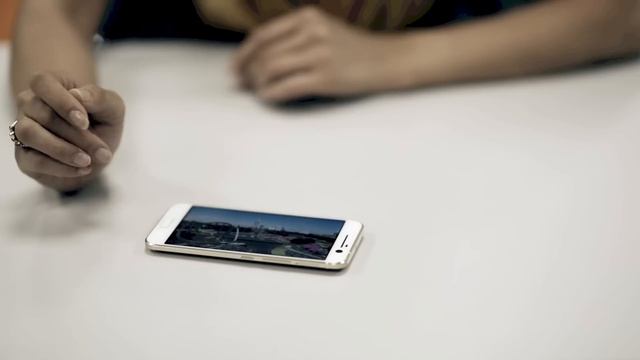 Краш-тест. Ломаем и сжигаем новый HTC 10! смотреть онлайн