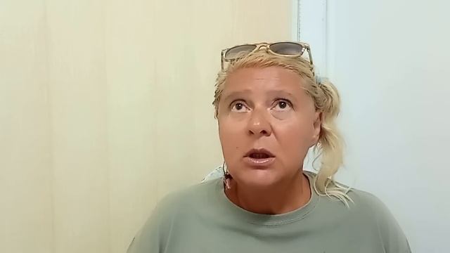 ...ещё каждый вечер почти по всем каналам показывали фильмы ужасов (катаклизмы, смертельные Козявки смотреть онлайн