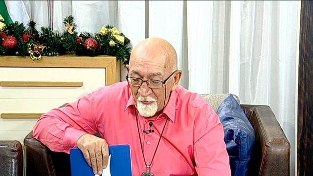 "Щрихи от утрото" (15.12.2017) - „Минути за култура“ - Цветан Янакиев и Емилия Спасова смотреть онлайн