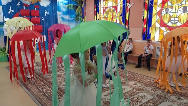 Танец "Медузки", старшая группа смотреть онлайн