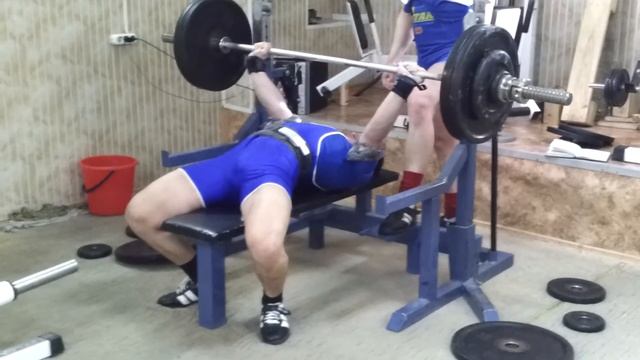 Жим лёжа 117.5*3 III подход смотреть онлайн