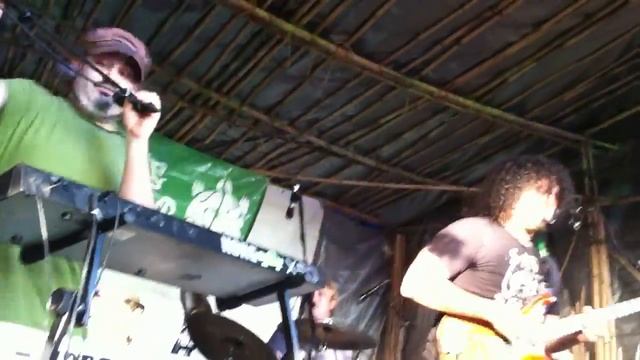 Turtle Soup Icarus (Phan Fare 2011) смотреть онлайн