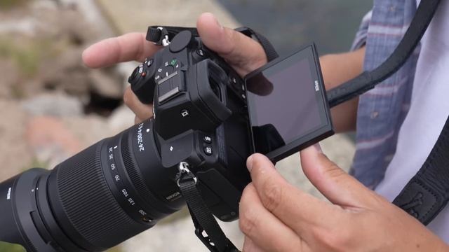 $999 Full-frame Mirrorless Cameras: Canon RP vs Nikon Z5! смотреть онлайн