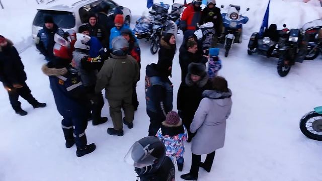 Привезли праздник в детский дом смотреть онлайн