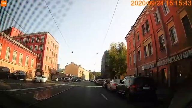 24.09.2020 проспект Обуховской обороны , не регулируемый перекрёсток смотреть онлайн
