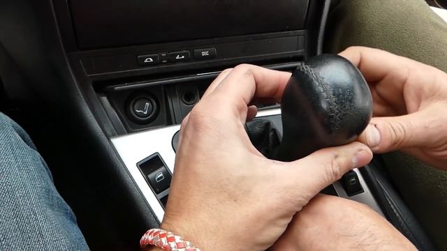 BMW E46 AUTOMATIC SHIFTER KNOB REMOVAL REPLACEMENT SHIFTING смотреть онлайн