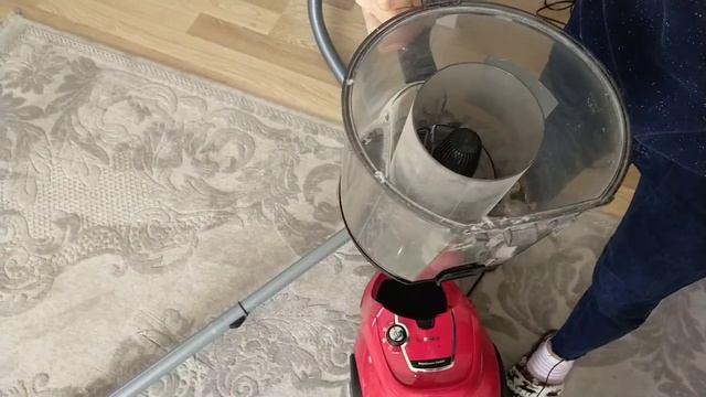 BOSCH BAGLESS SERİ 6 ProAnimal Elektrik Süpürgesi Test ettik (Yorumlarımız) смотреть онлайн