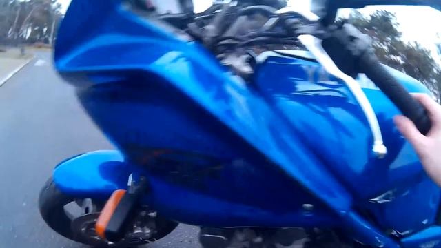 Trevor Motovlog odc 2 : Spacer wokół motocykla Yamaha Xj 900 Diversion (Walkaround) смотреть онлайн