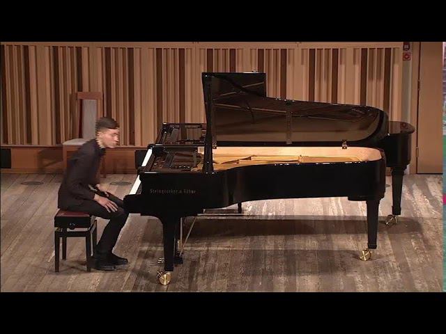 Концерт фортепианной музыки в рамках проекта «Молодость и мастерство 2023» смотреть онлайн