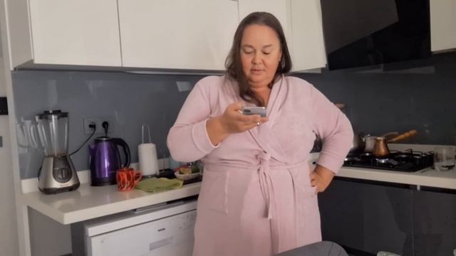 ОБЕЩАЛА ВЕДЬ БОЛЬШЕ НЕ ПЕРЕВОДИТЬ ДЕНЬГИ И ВОТ ОПЯТЬ.... смотреть онлайн