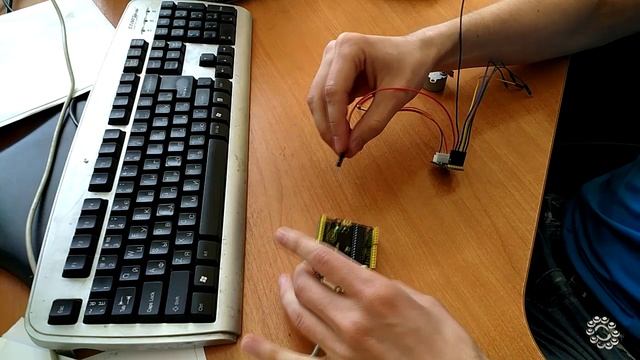 Механическая рука. Arduino(серводвигатель,шаговый двигатель ) . #3 смотреть онлайн