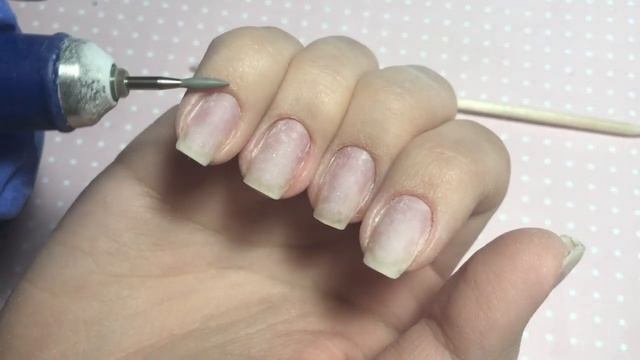маникюр ЛЕВОЙ РУКОЙ быстро и безопасно/ аппаратный маникюр себе смотреть онлайн