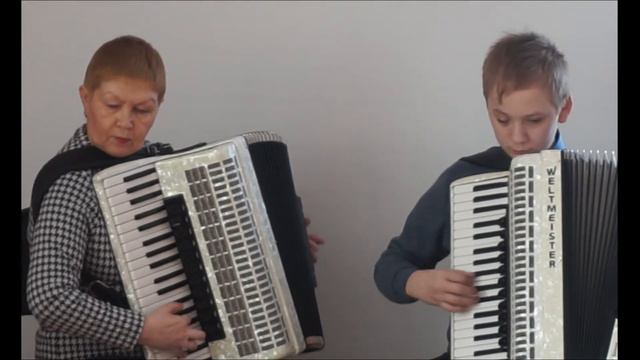 А. Новиков "Смуглянка" смотреть онлайн