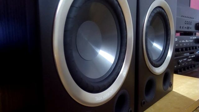 Taga Harmony Azure B40 bookshelf speakers bass test/ 6.5inch woofer смотреть онлайн