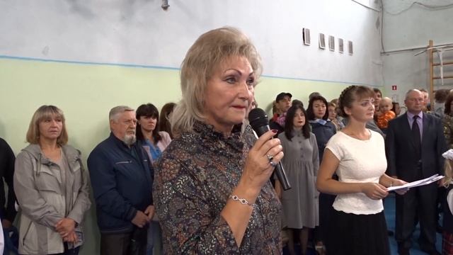 Директор школы №8 поздравляет с 1 сентября в Бердске смотреть онлайн