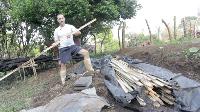 Murali-Rama House - Part 1/4: Bamboo and rammed earth construction смотреть онлайн