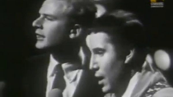 Simon and Garfunkel - Homeward Bound (1966 - Live)