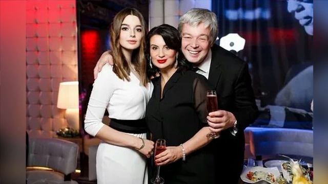 22-летняя Дочь Екатерины и Александра Стриженовых Вышла Замуж смотреть онлайн