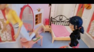 Двойник Маринетт, Адриана и Хлои.