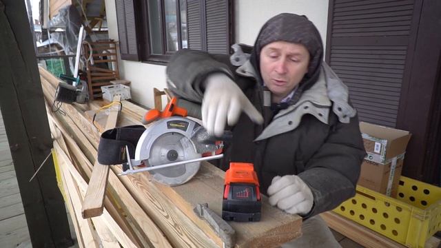Аккумуляторная циркулярка Энкор 1830 - зачем она нужна дачнику? смотреть онлайн