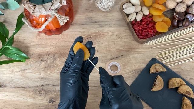 ХОЖУ В ГОСТИ ТОЛЬКО С ЭТОЙ КРАСОТОЙ!!! ПОДАРОК СВОИМИ РУКАМИ! БУКЕТ ИЗ СУХОФРУКТОВ И ОРЕХОВ смотреть онлайн