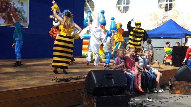 Ансамбль Колибри - Просто мы маленькие звёзды ! смотреть онлайн
