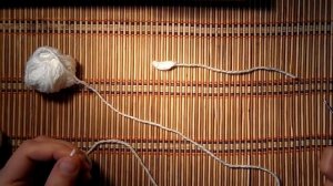 ? Сова крючком - глаза, когти и клюв ?