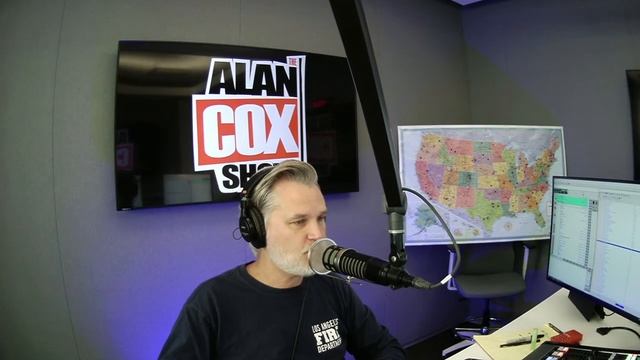 Part 5: Python Eating Cats: 10/2/23 смотреть онлайн