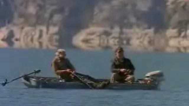 Не спи на рыбалке))